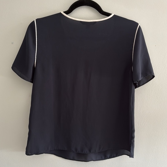 Ann Taylor Navy Flowy Top - Picture 5 of 5